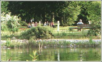 Im Kurpark - idyllische Teichanlage